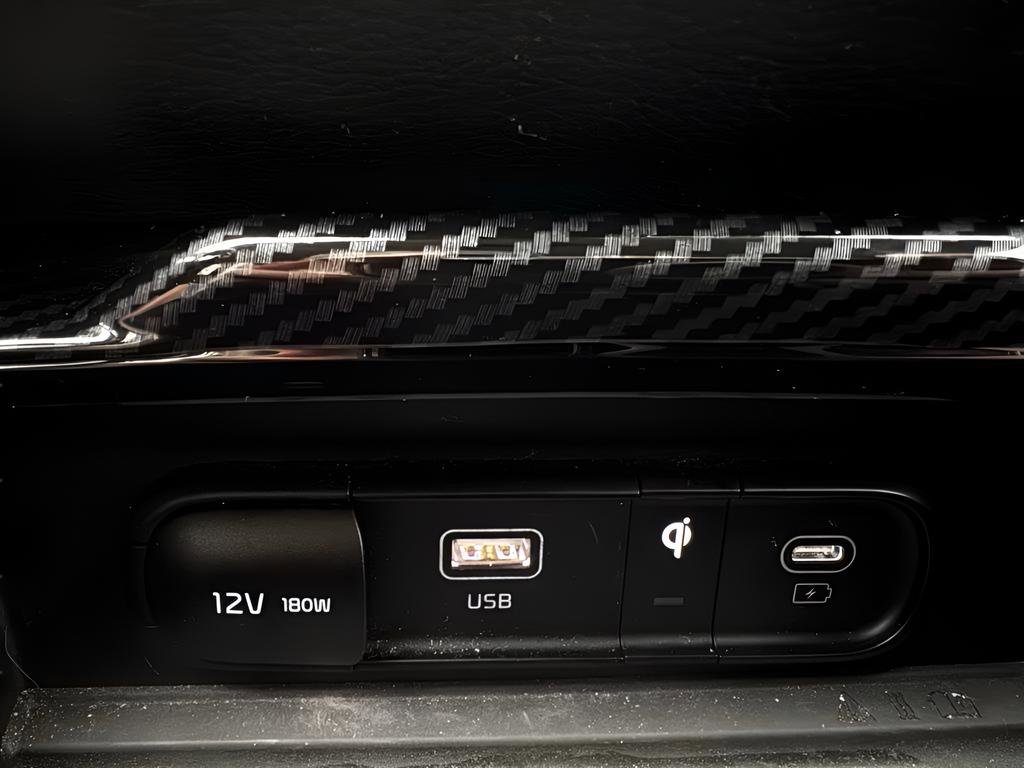 Used 2023 Kia Sportage EX image 29