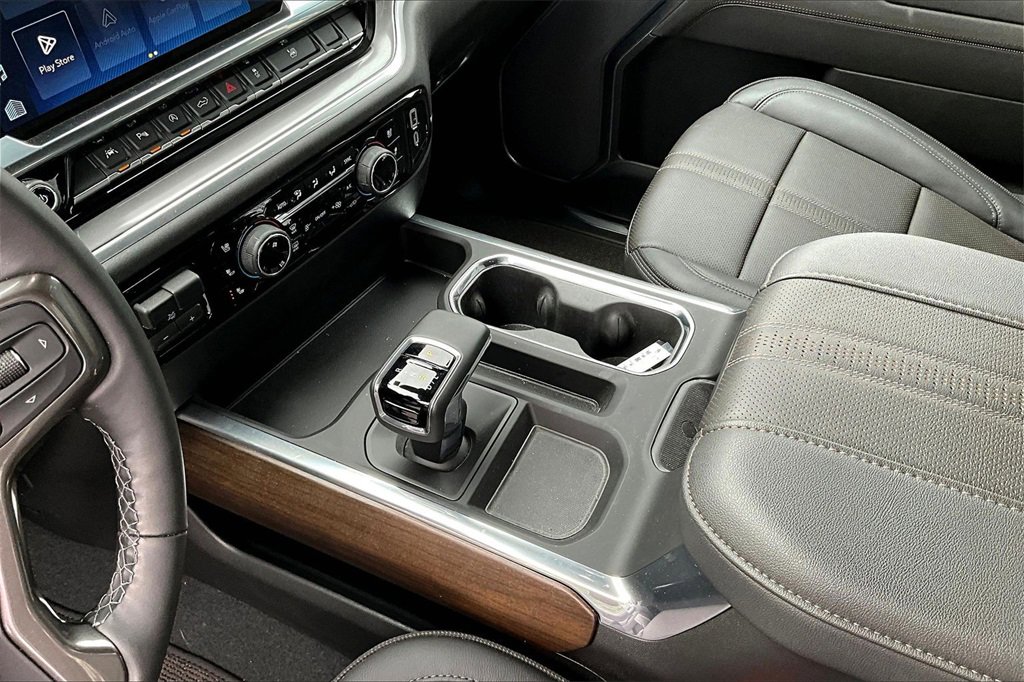 Used 2026 Chevrolet Silverado 1500 High Country w/ Technology Package image 5