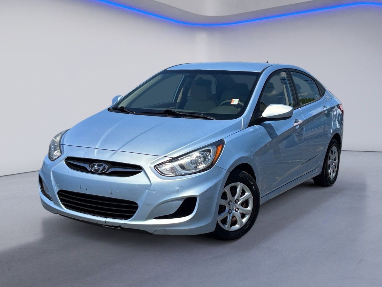 Used 2013 Hyundai Accent GLS FWD video 2