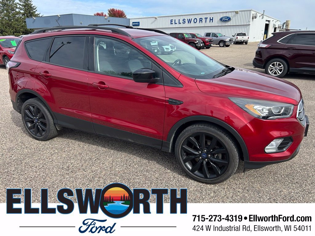 Used 2018 Ford Escape SE w/ SE Sport Appearance Package