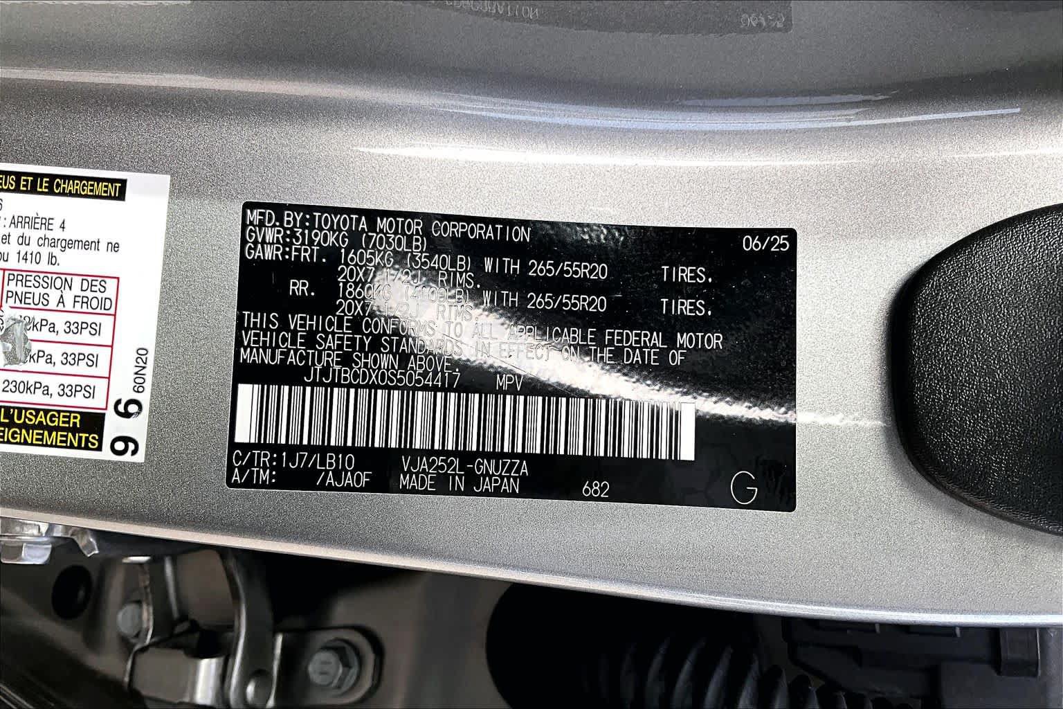Used 2025 Lexus GX 550 w/ Accessory Package (2T) AWD/4WD image 34
