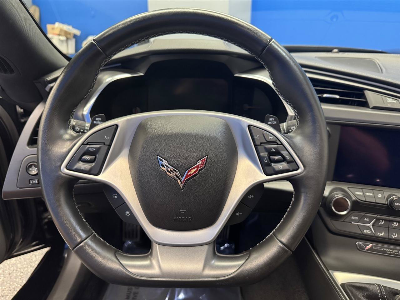 Used 2019 Chevrolet Corvette Stingray Coupe w/ 1LT RWD image 22