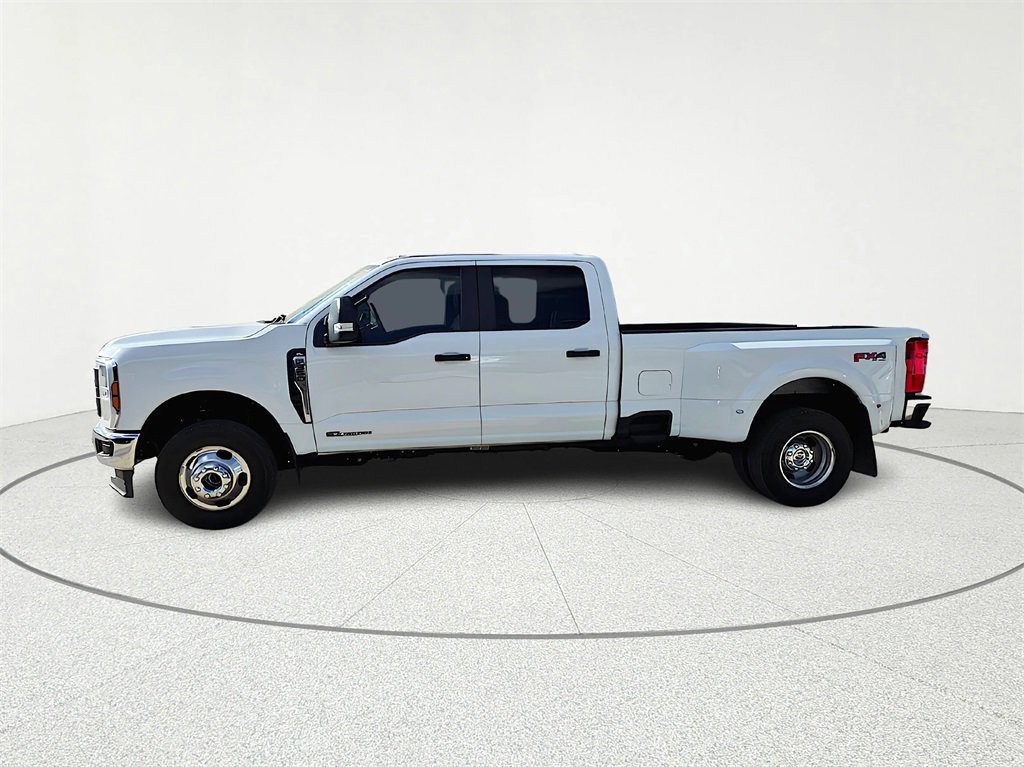 Used 2024 Ford F350 XL image 3