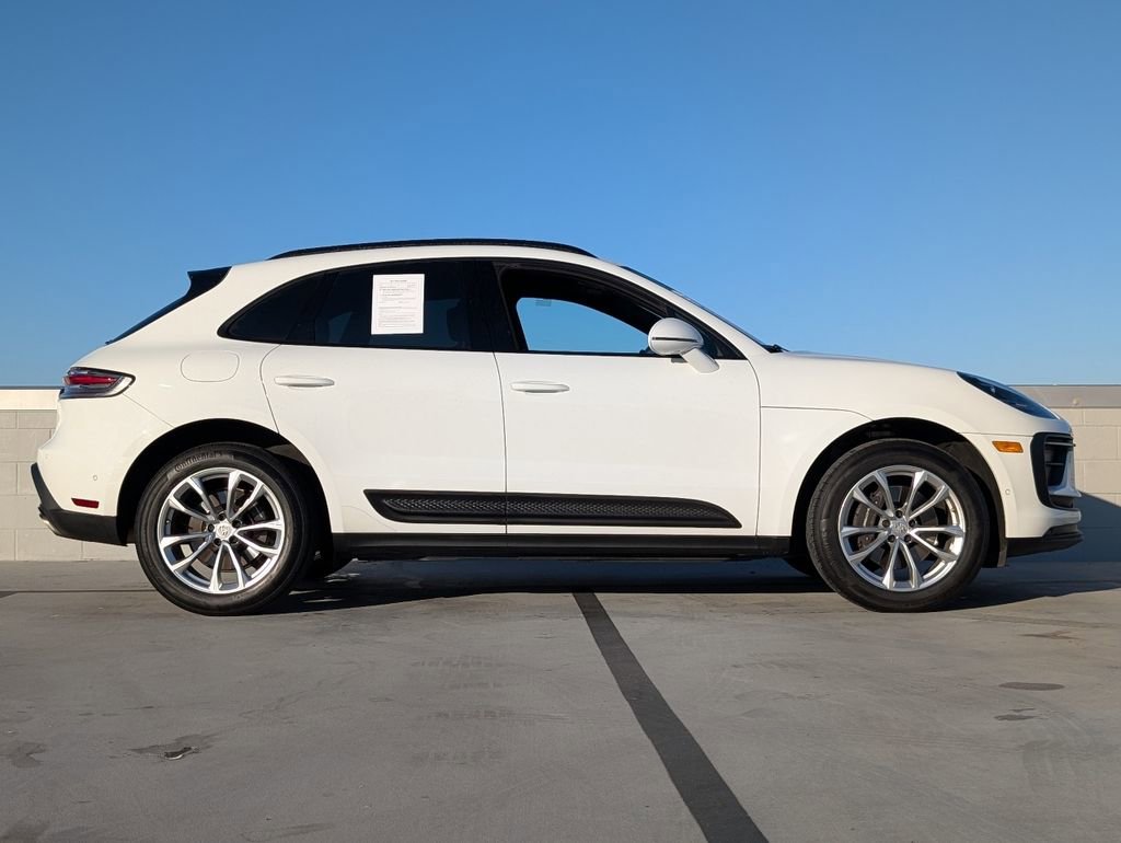 Certified 2022 Porsche Macan image 24