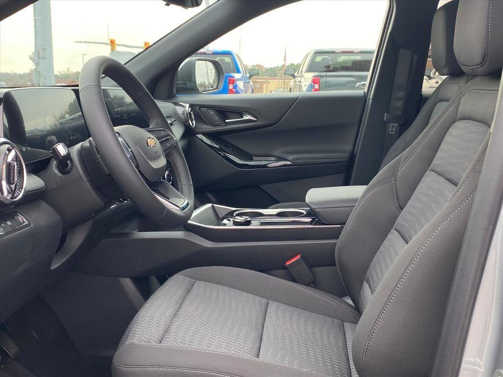 New 2026 Chevrolet Equinox LT w/ Safety and Technology Package image 13