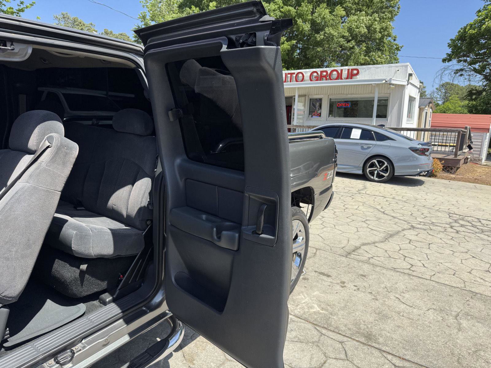 Used 2002 Chevrolet Silverado 1500 LS w/ Off-Road Chassis Pkg AWD/4WD image 9