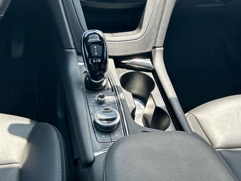 Certified 2023 Cadillac XT6 Premium Luxury AWD/4WD image 17