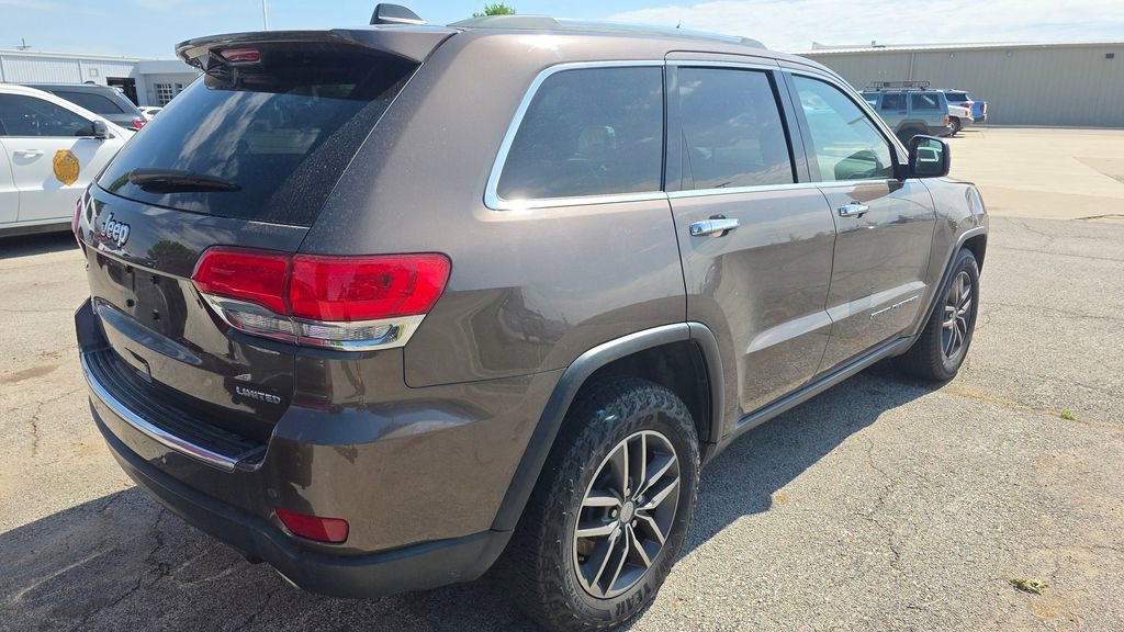 Used 2018 Jeep Grand Cherokee Limited AWD/4WD image 5