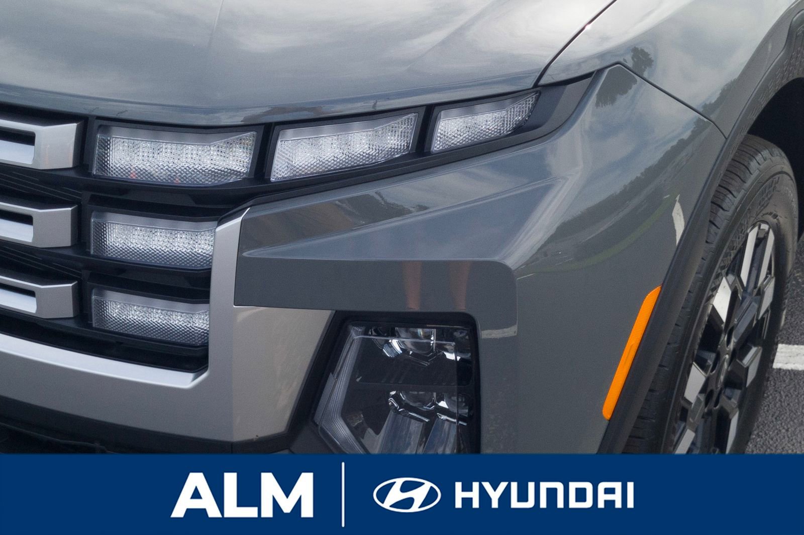 New 2025 Hyundai Santa Cruz SEL image 9