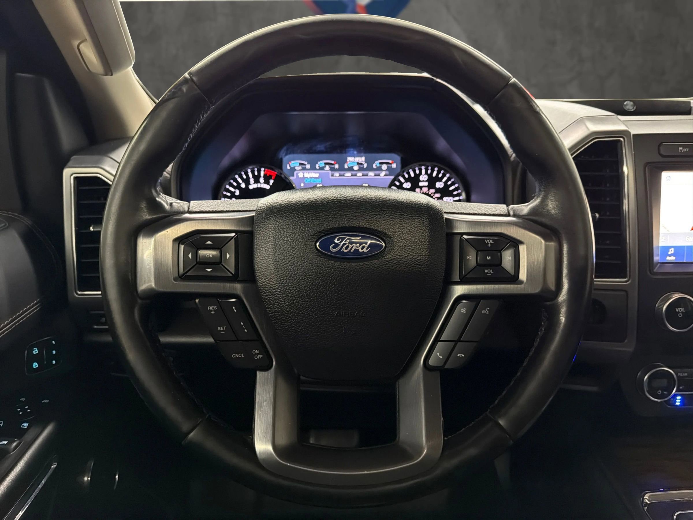 Used 2020 Ford Expedition Max Platinum RWD image 42