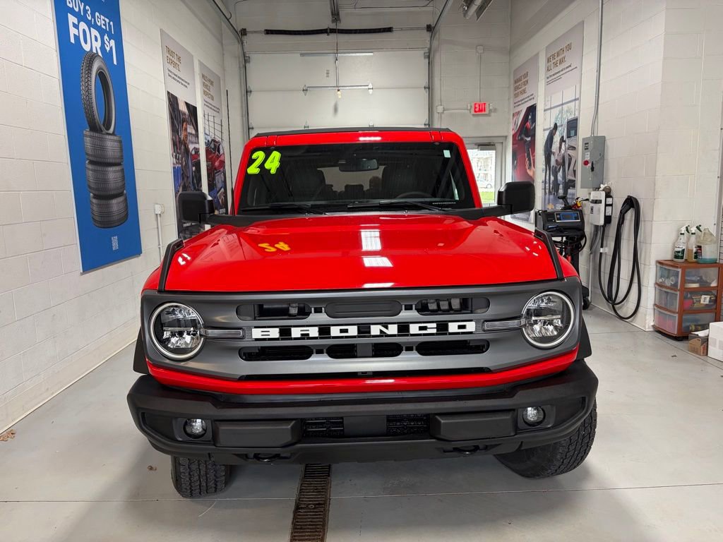 Used 2024 Ford Bronco Big Bend image 3