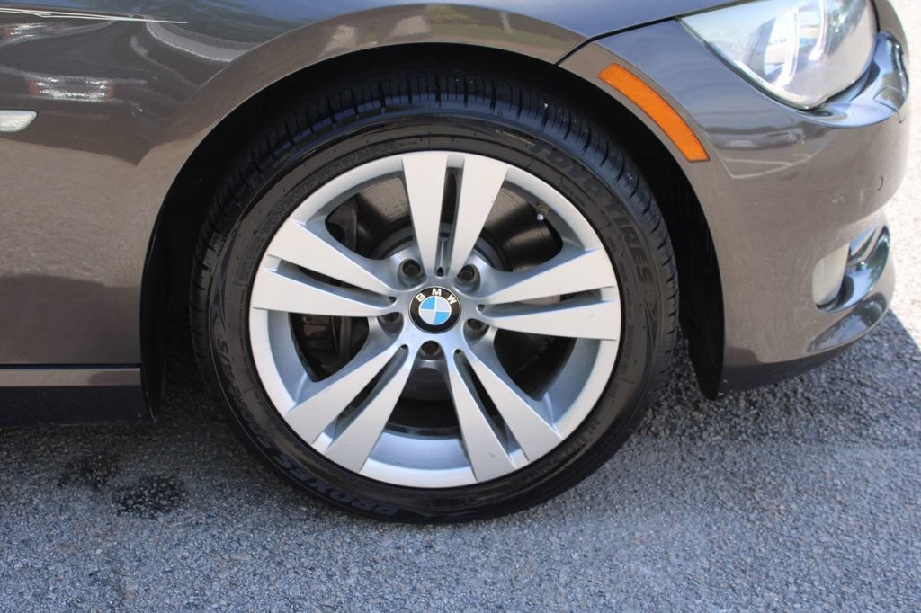 Used 2011 BMW 335i Convertible RWD image 31
