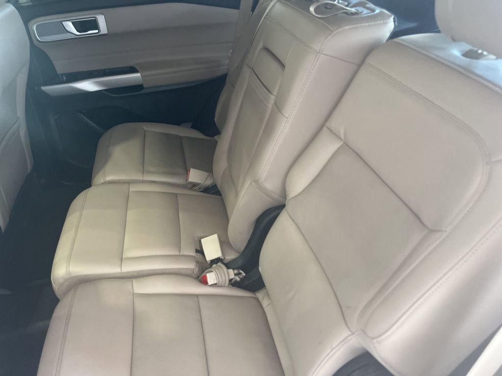 Used 2021 Ford Explorer Limited w/ Hybrid Equipment Group 310A image 10