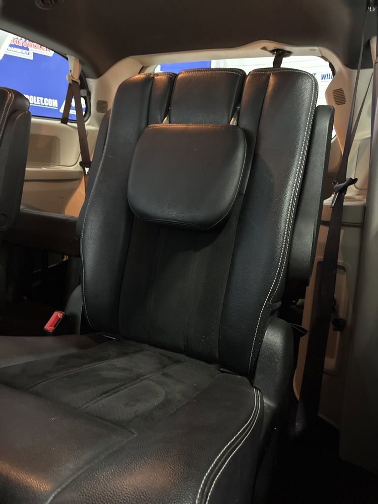 Used 2017 Dodge Grand Caravan SXT image 29