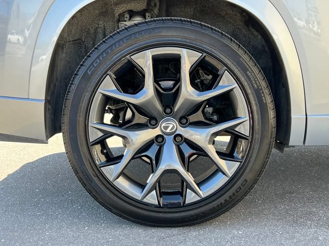 Used 2026 Lexus TX 500h AWD w/ Technology Package image 13