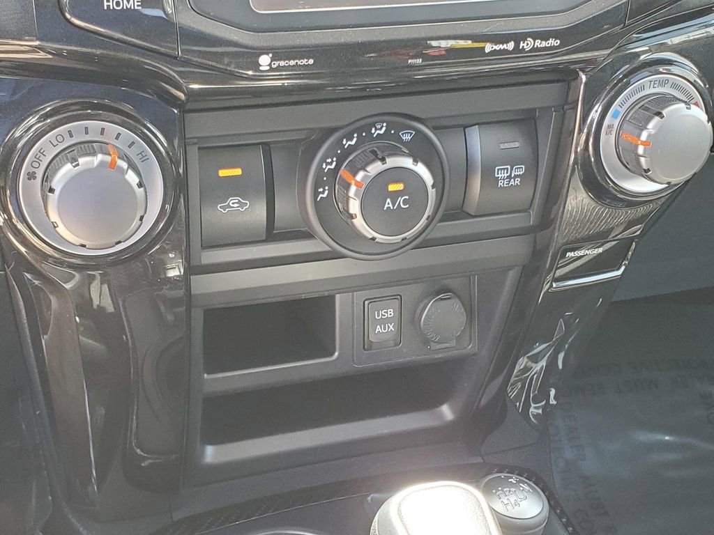 Used 2018 Toyota 4Runner TRD Off-Road AWD/4WD image 30