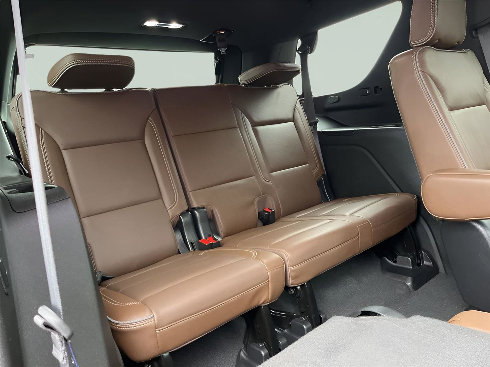 Used 2022 Chevrolet Tahoe High Country image 32