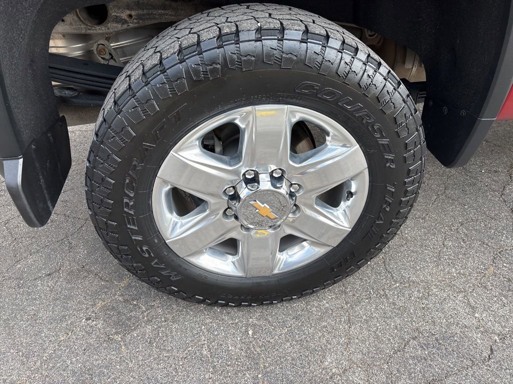 Used 2022 Chevrolet Silverado 2500 LTZ w/ LTZ Plus Package image 10