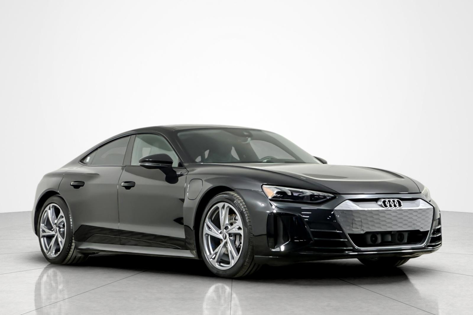 Used 2022 Audi e-tron GT Premium Plus image 7