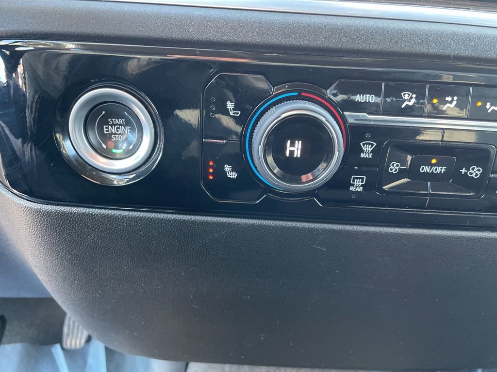 Used 2022 Chevrolet Silverado 1500 RST w/ Z71 Off-Road Package image 18