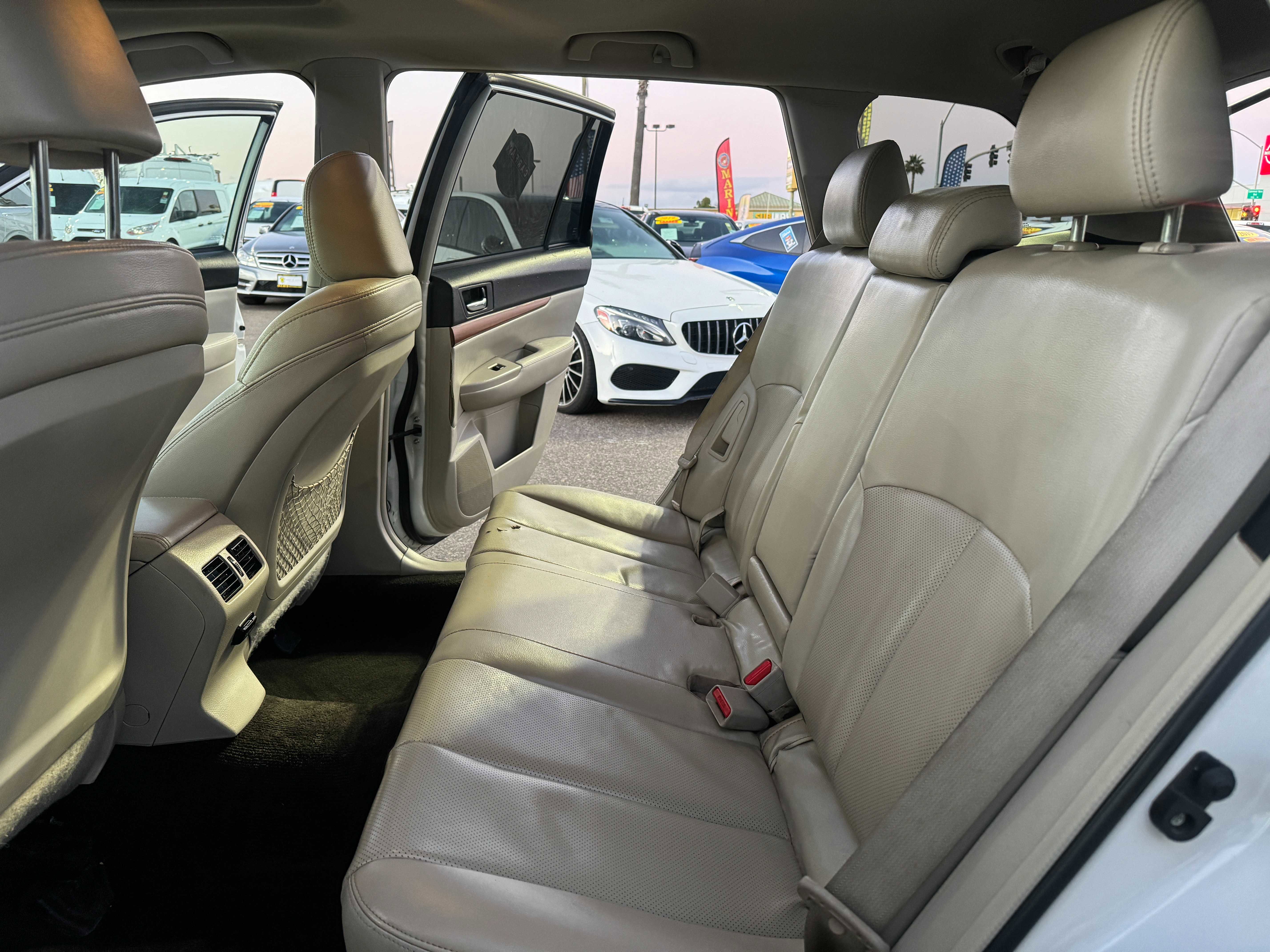 Used 2014 Subaru Outback 2.5i Limited image 11