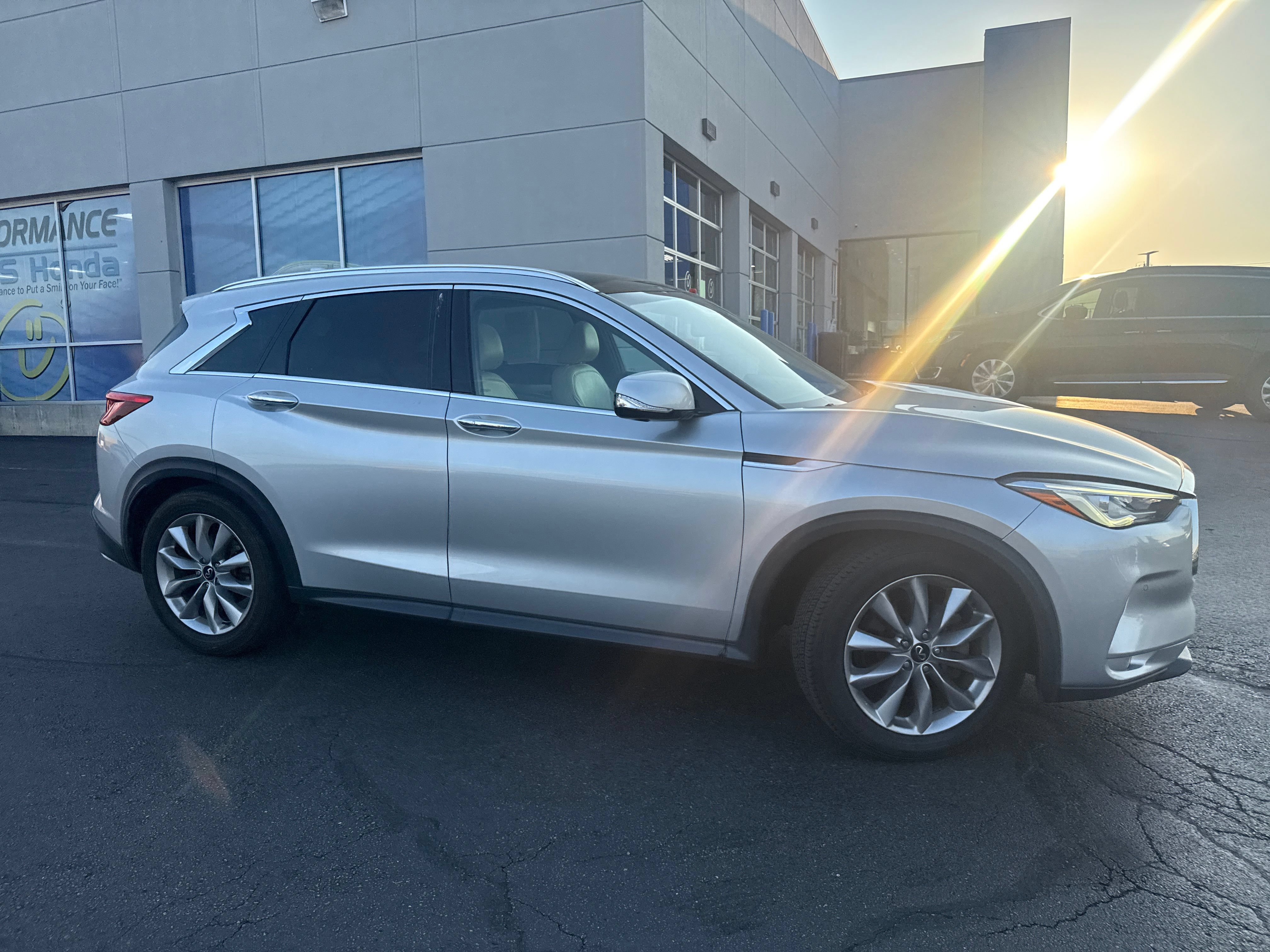 Used 2020 INFINITI QX50 Essential AWD/4WD image 27