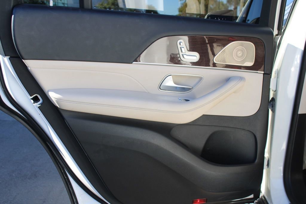 Certified 2022 Mercedes-Benz GLS 450 4MATIC image 25