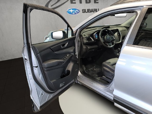 Used 2023 Subaru Ascent Limited w/ Technology Package AWD/4WD image 40