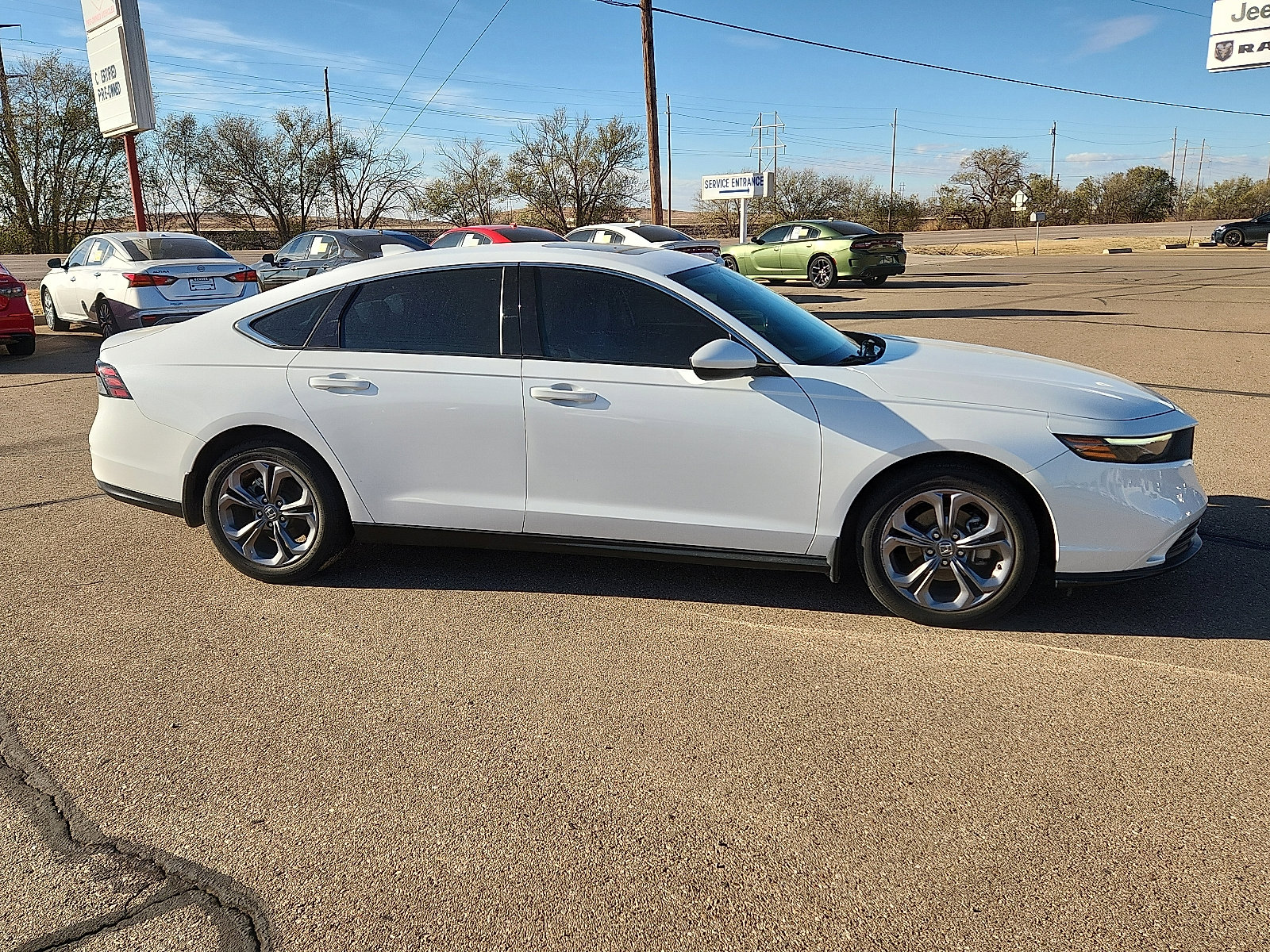 Used 2023 Honda Accord EX image 5