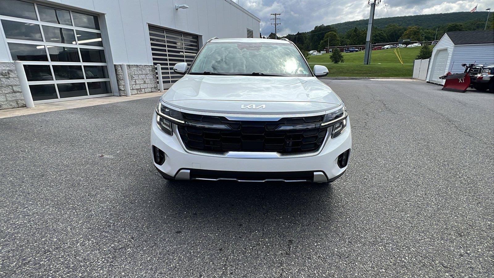 Used 2024 Kia Seltos SX AWD/4WD image 9