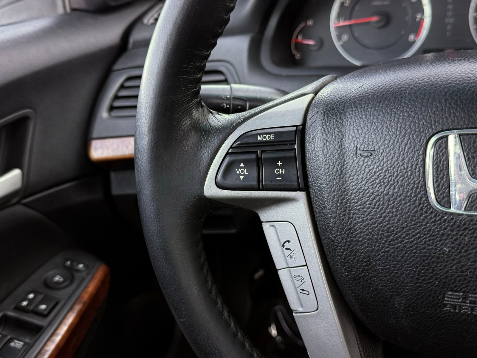 Used 2012 Honda Accord EX-L image 35