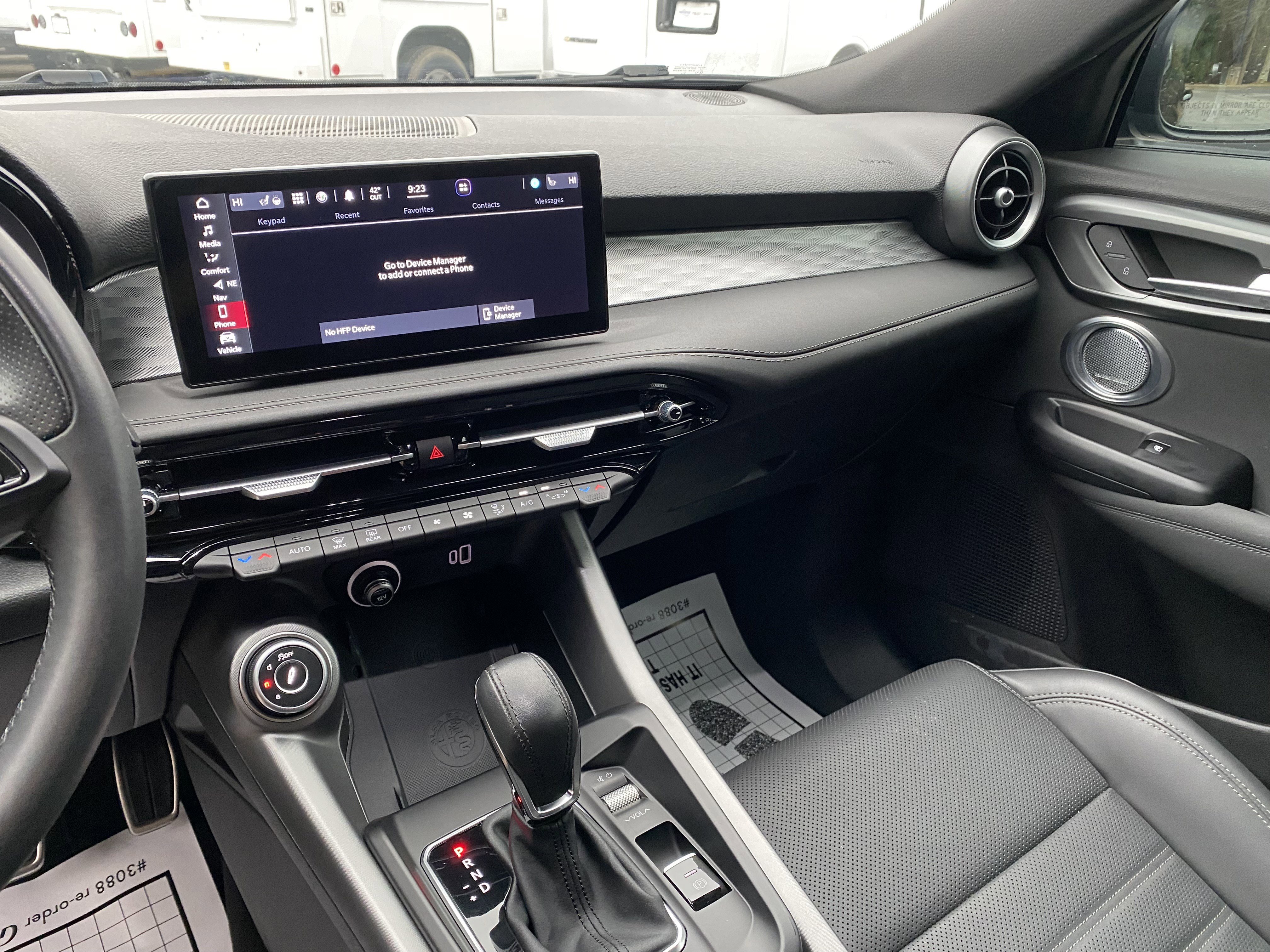 Used 2024 Alfa Romeo Tonale Veloce image 24