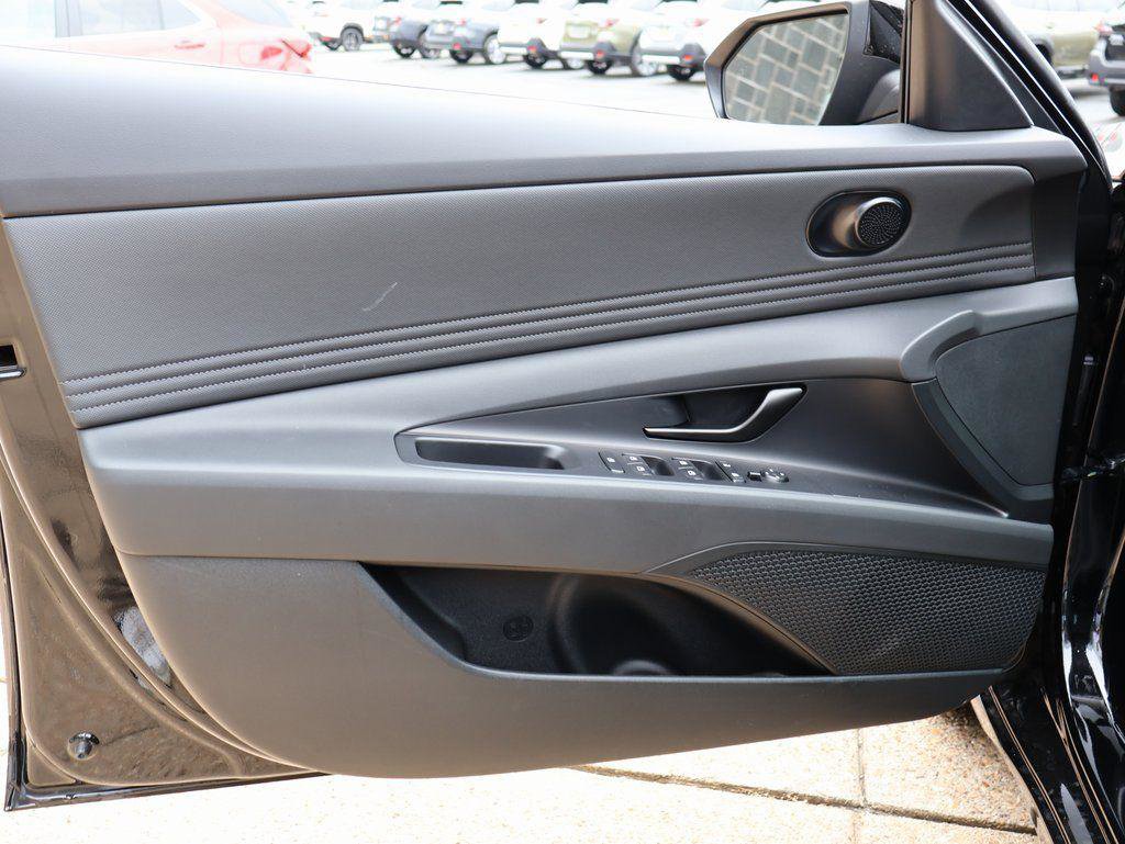 New 2025 Hyundai Elantra Sport image 21