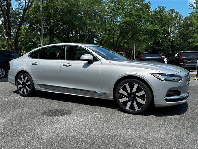 New 2024 Volvo S90 T8 Ultimate w/ Lounge Package image 2