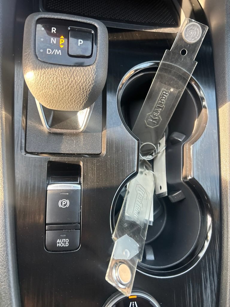 Used 2025 Nissan Rogue SV AWD/4WD image 28
