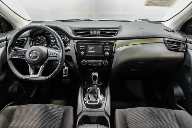 Used 2018 Nissan Rogue Sport S w/ S Appearance Package FWD image 21