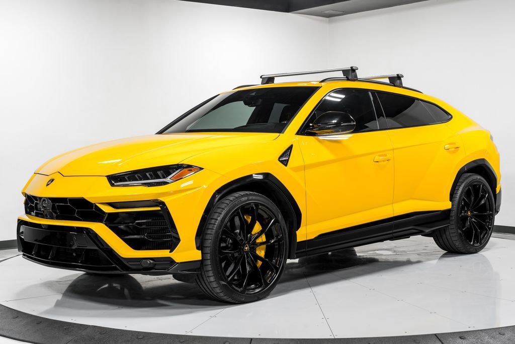Used 2022 Lamborghini Urus AWD/4WD image 7