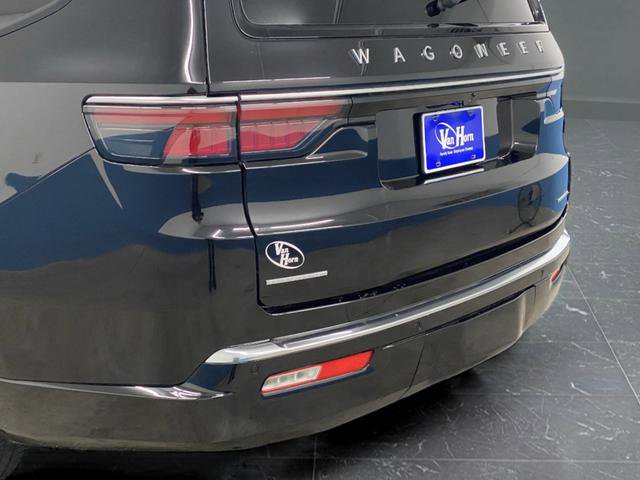 Used 2023 Jeep Wagoneer L Series III w/ Preferred Equipment Group image 41