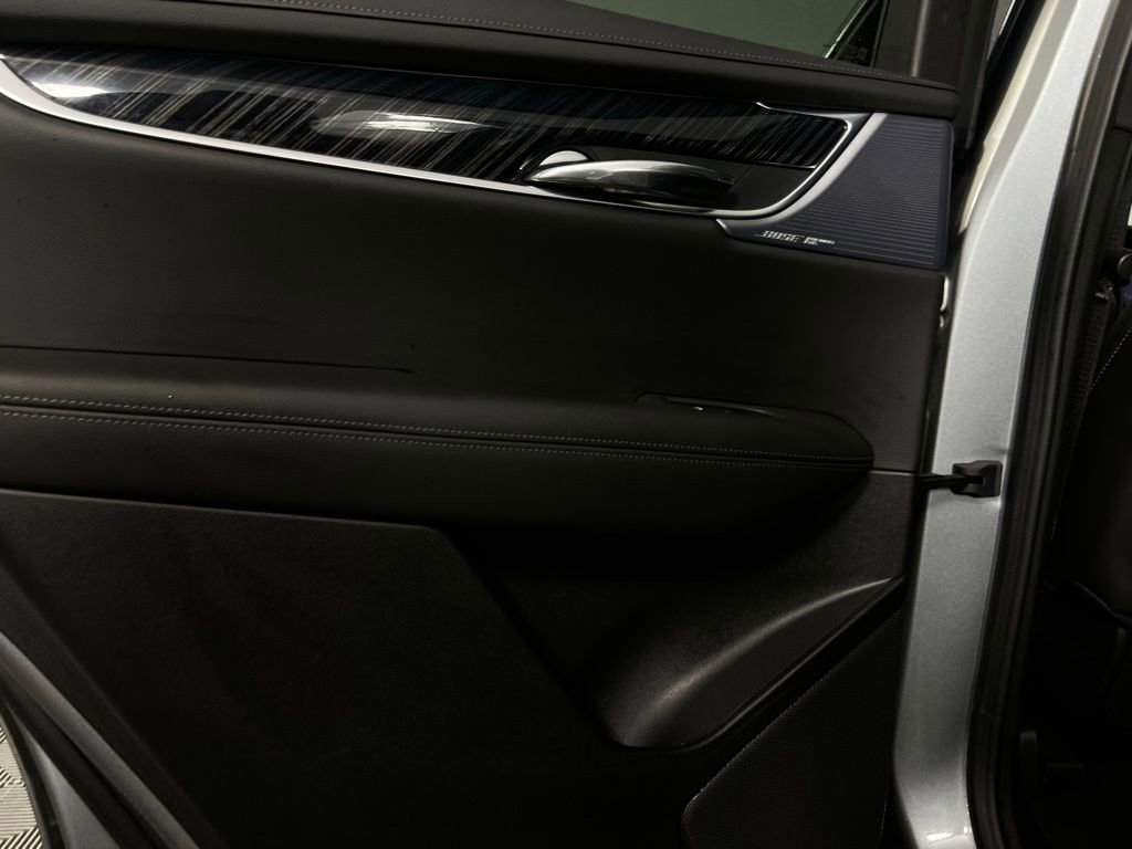 Used 2025 Cadillac XT6 Premium Luxury image 26