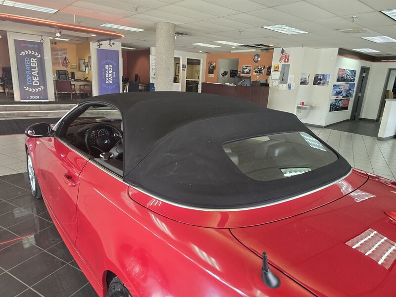 Used 2009 BMW 128i Convertible RWD image 27