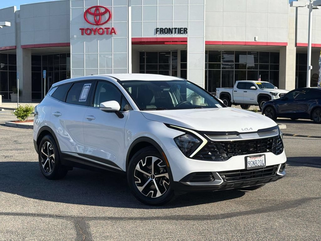 Used 2023 Kia Sportage EX FWD image 1