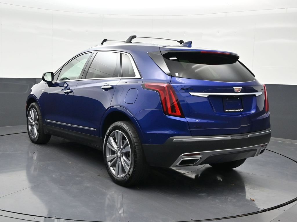 Used 2024 Cadillac XT5 Premium Luxury w/ Technology Package AWD/4WD image 3