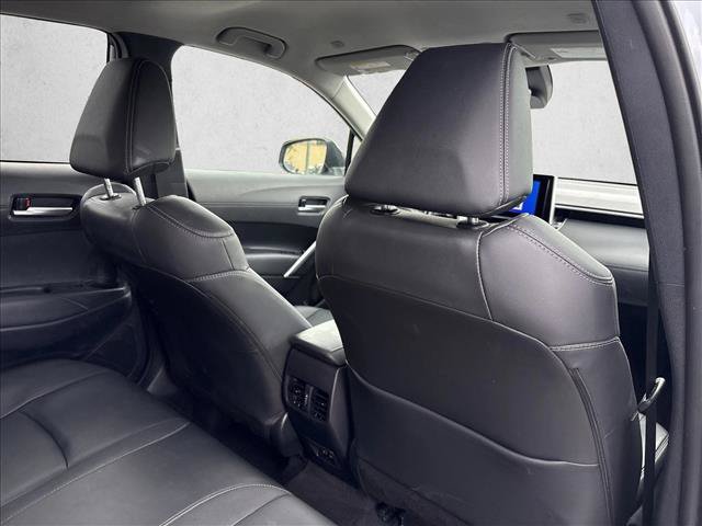 Certified 2025 Toyota Corolla Cross XLE FWD image 27