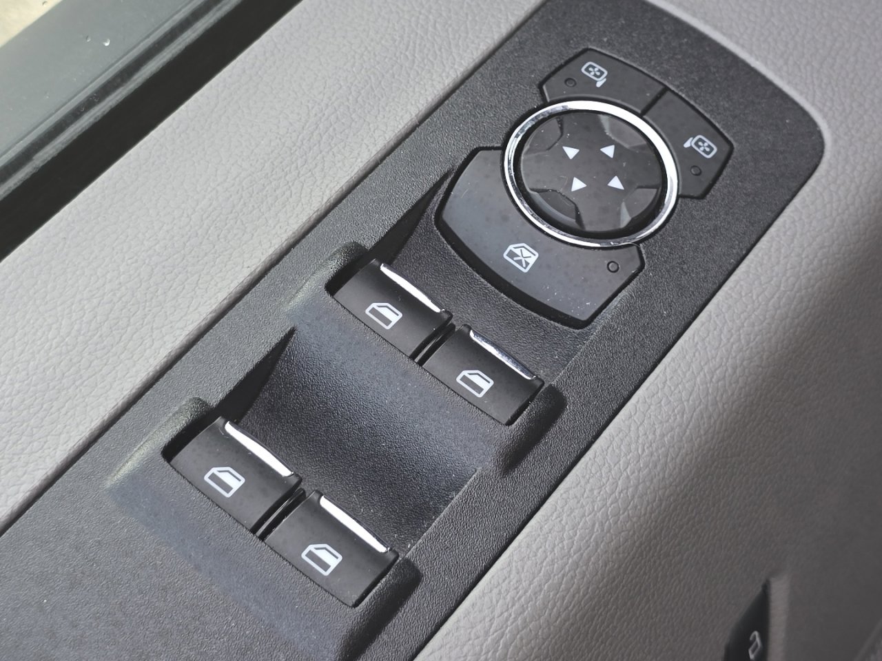 Used 2018 Ford F150 XLT w/ Equipment Group 302A Luxury image 27