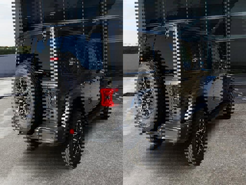 New 2026 Jeep Wrangler Sahara image 7