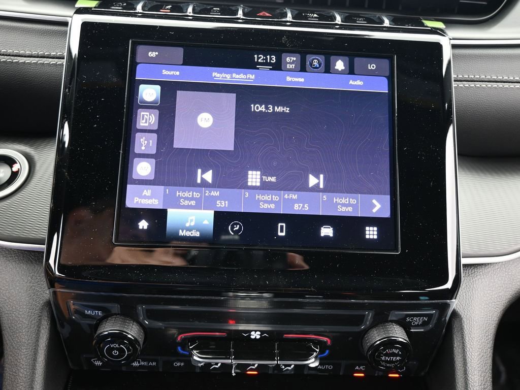 Used 2025 Jeep Grand Cherokee L Laredo image 15