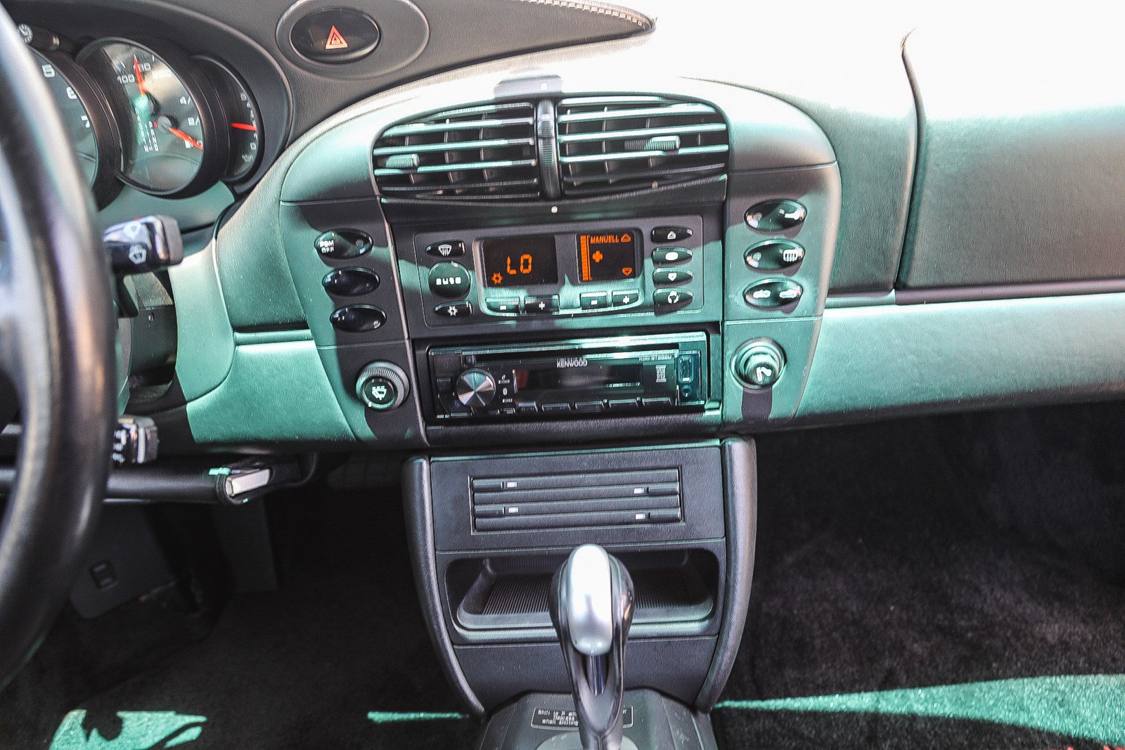 Used 2000 Porsche 911 Carrera RWD image 14