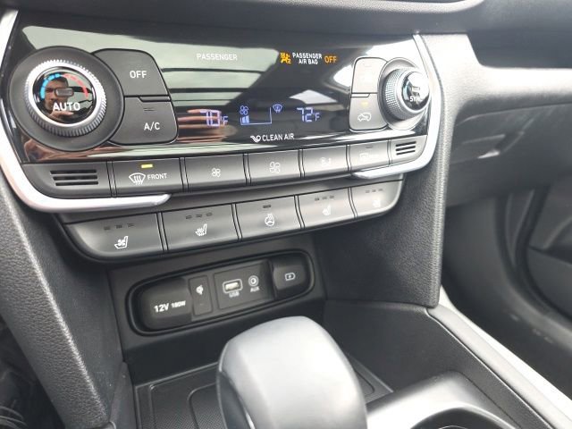Used 2020 Hyundai Santa Fe Limited AWD/4WD image 24