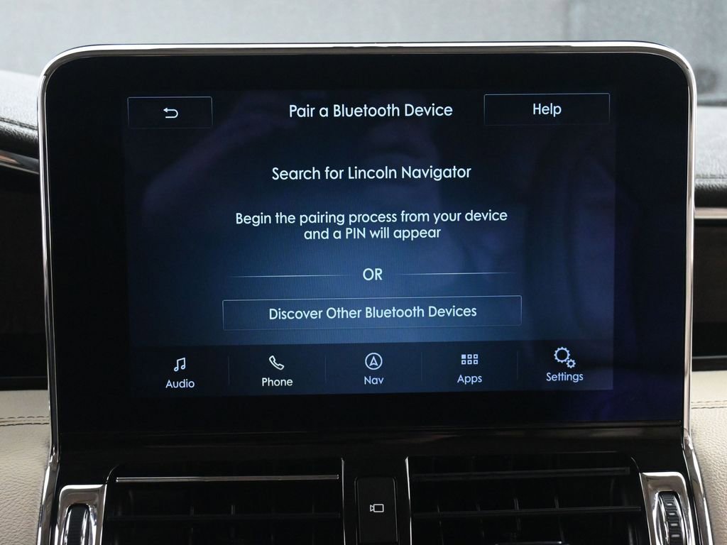 Used 2020 Lincoln Navigator Reserve w/ Cargo Convenience Package AWD/4WD image 34
