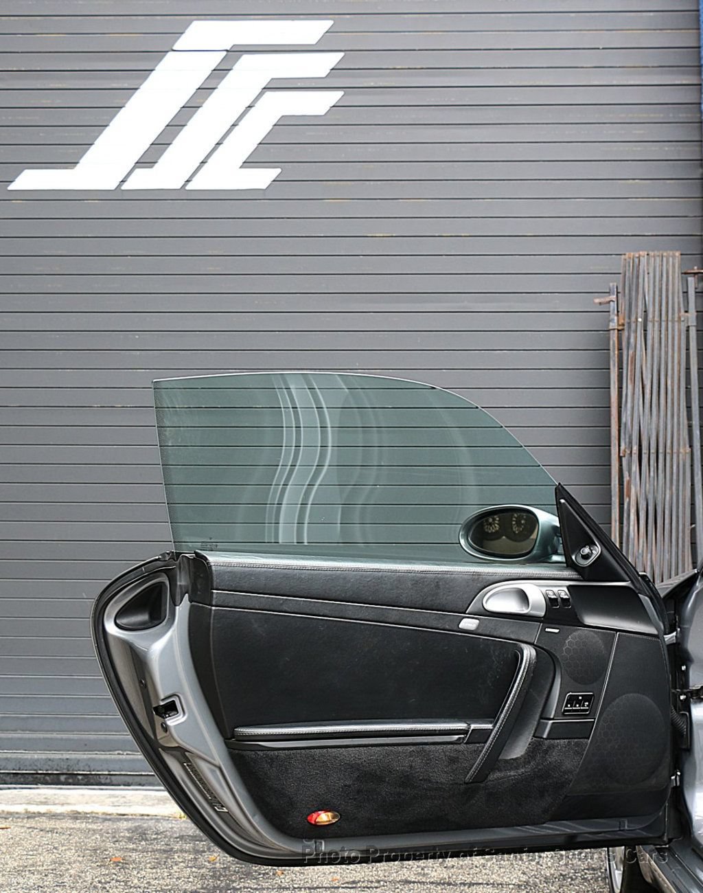 Used 2005 Porsche 911 Carrera S RWD image 19